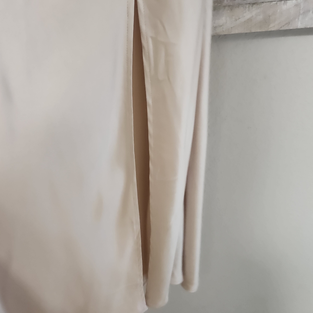 SELFIE LESLIE ACAPULCO CAMI STRAP TIED BACK SATIN MAXI DRESS CHAMPAGNE - Picture 13 of 16